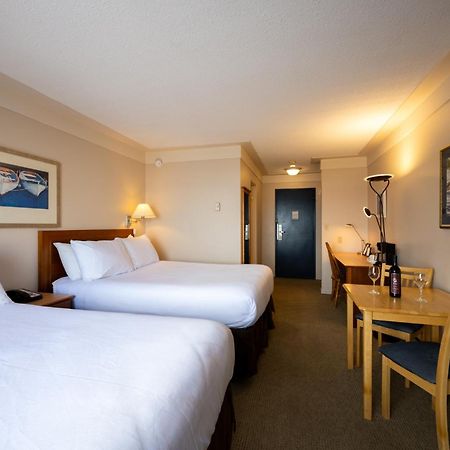 Sidney Waterfront Inn & Suites Dış mekan fotoğraf