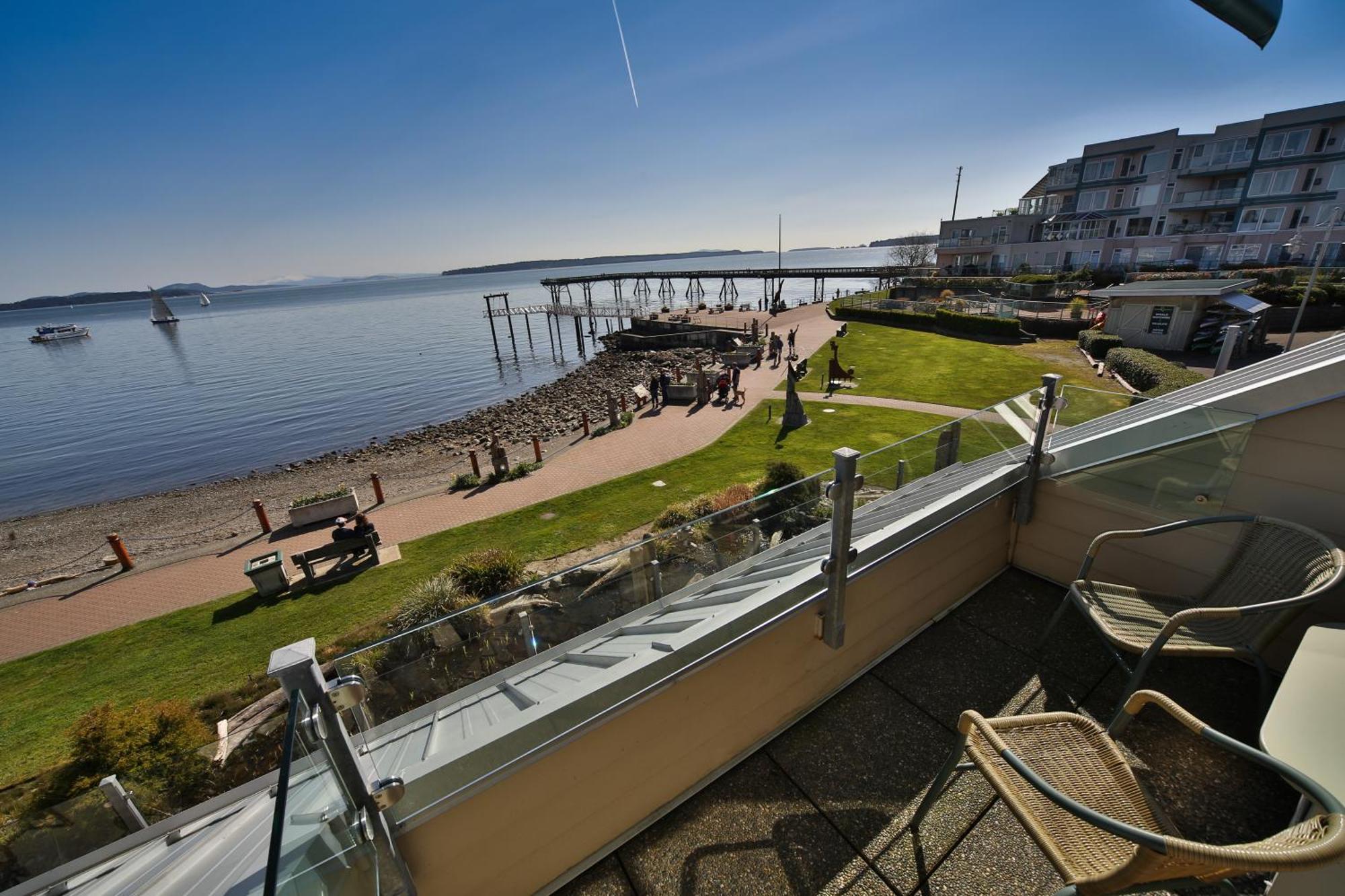 Sidney Waterfront Inn & Suites Dış mekan fotoğraf