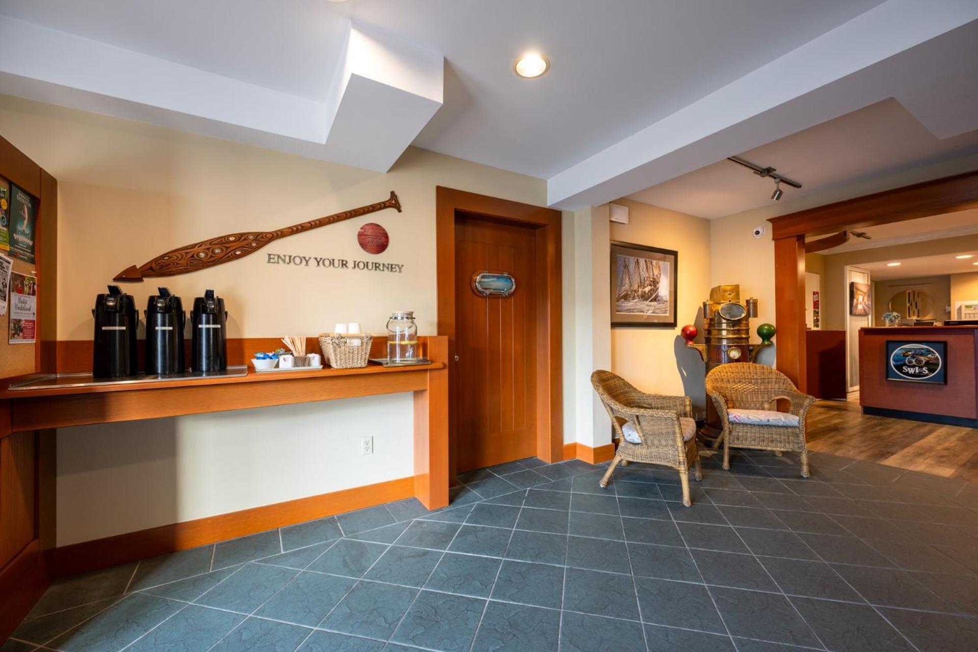 Sidney Waterfront Inn & Suites Dış mekan fotoğraf