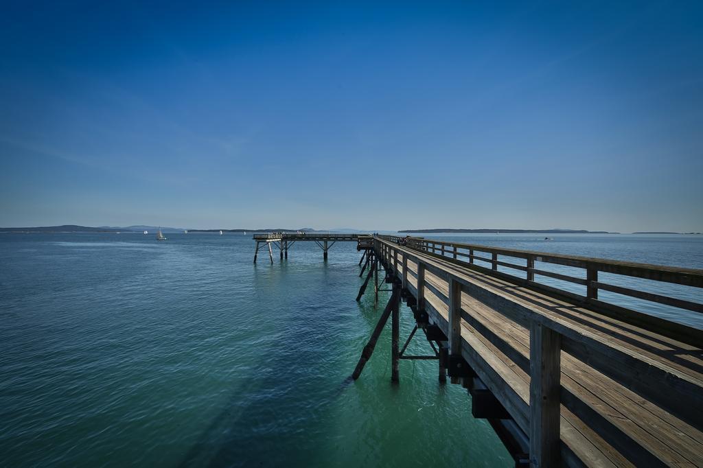 Sidney Waterfront Inn & Suites Dış mekan fotoğraf